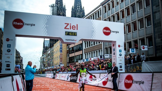 Bild zum Artikel: Gelane Senbete und Benson Waweru Marathonsieger in Köln